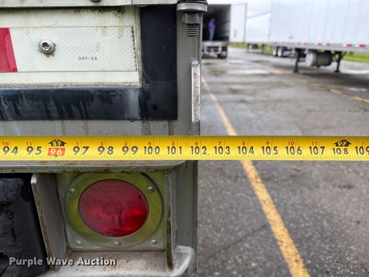 image for item EW2072 2011 CIMC 531SRB05 refrigerated van trailer