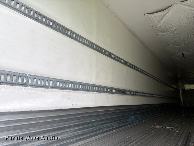 image for item EW2072 2011 CIMC 531SRB05 refrigerated van trailer