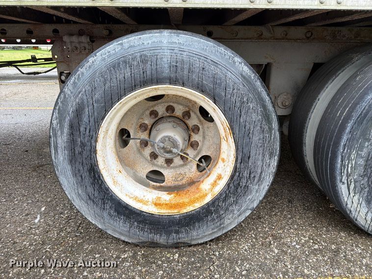 image for item EW2072 2011 CIMC 531SRB05 refrigerated van trailer
