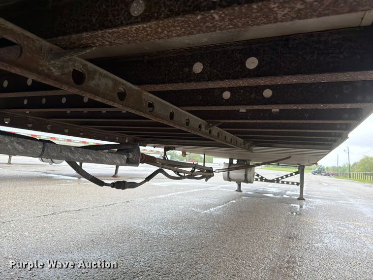 image for item EW2073 2011 CIMC 531SRB05 refrigerated van trailer