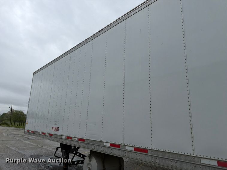 image for item EW2073 2011 CIMC 531SRB05 refrigerated van trailer