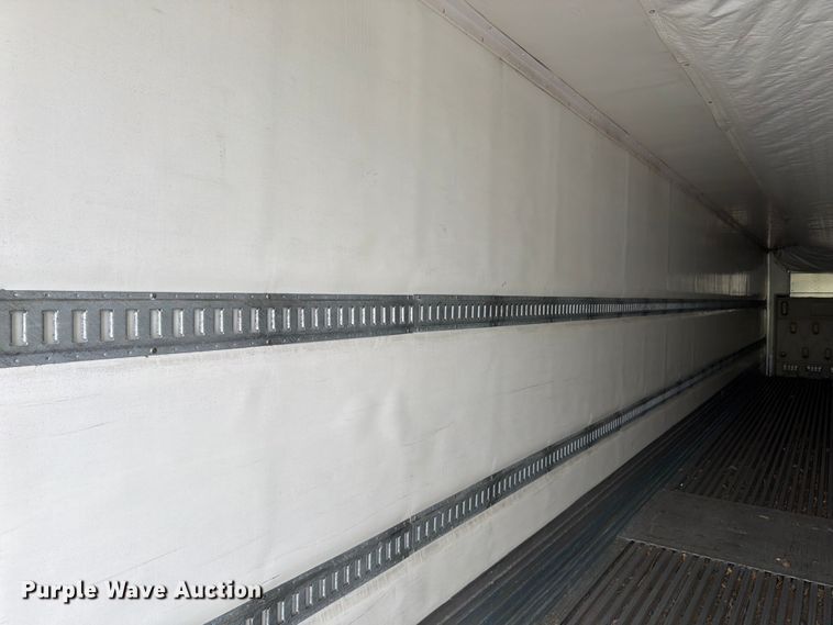 image for item EW2073 2011 CIMC 531SRB05 refrigerated van trailer