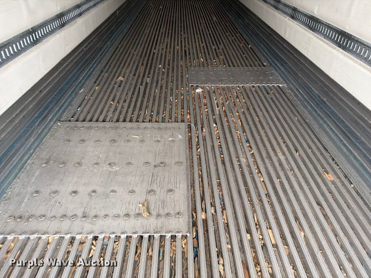 image for item EW2073 2011 CIMC 531SRB05 refrigerated van trailer