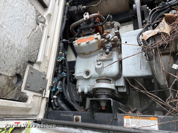 image for item EW2073 2011 CIMC 531SRB05 refrigerated van trailer