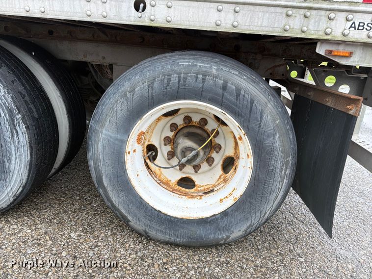 image for item EW2073 2011 CIMC 531SRB05 refrigerated van trailer