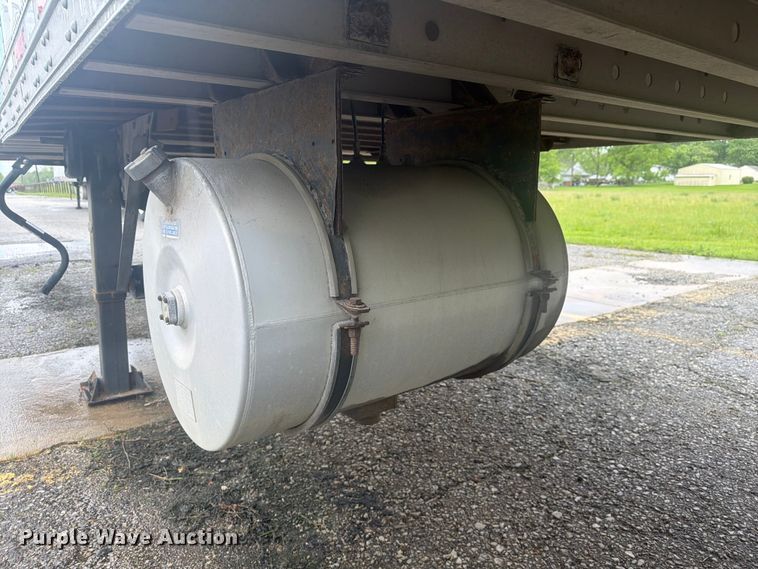 image for item EW2074 2011 CIMC 531SRB05 refrigerated van trailer
