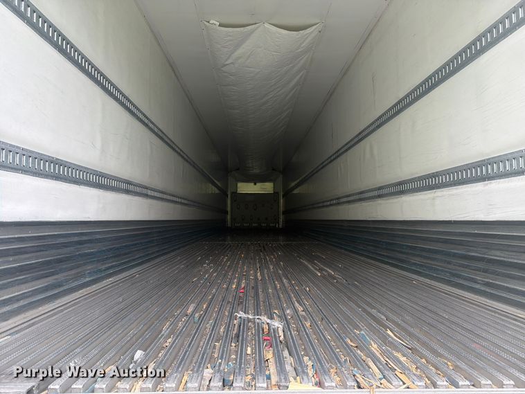 image for item EW2074 2011 CIMC 531SRB05 refrigerated van trailer