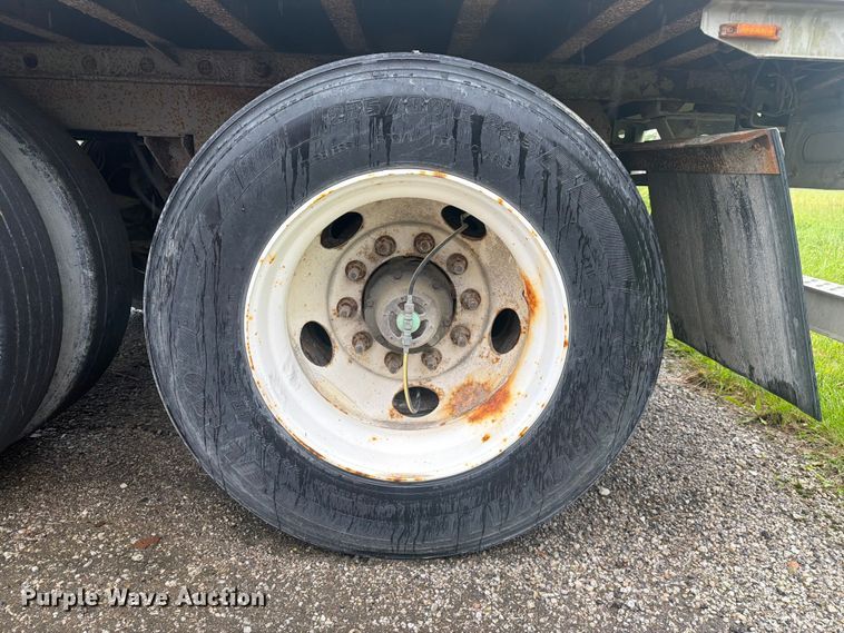 image for item EW2074 2011 CIMC 531SRB05 refrigerated van trailer