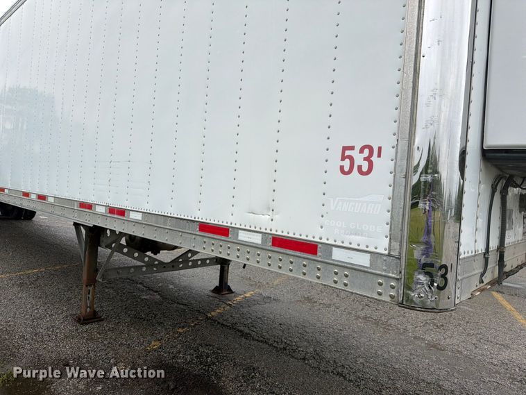 image for item EW2075 2011 CIMC 531SRB05 refrigerated van trailer
