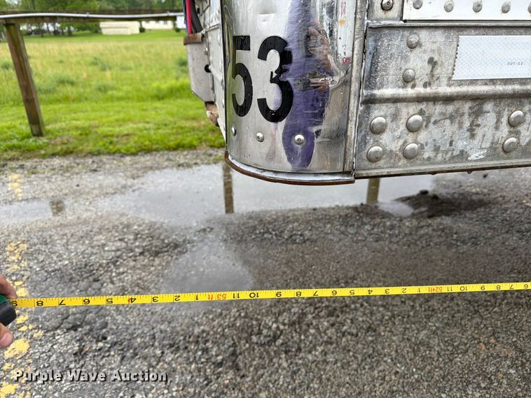 image for item EW2075 2011 CIMC 531SRB05 refrigerated van trailer