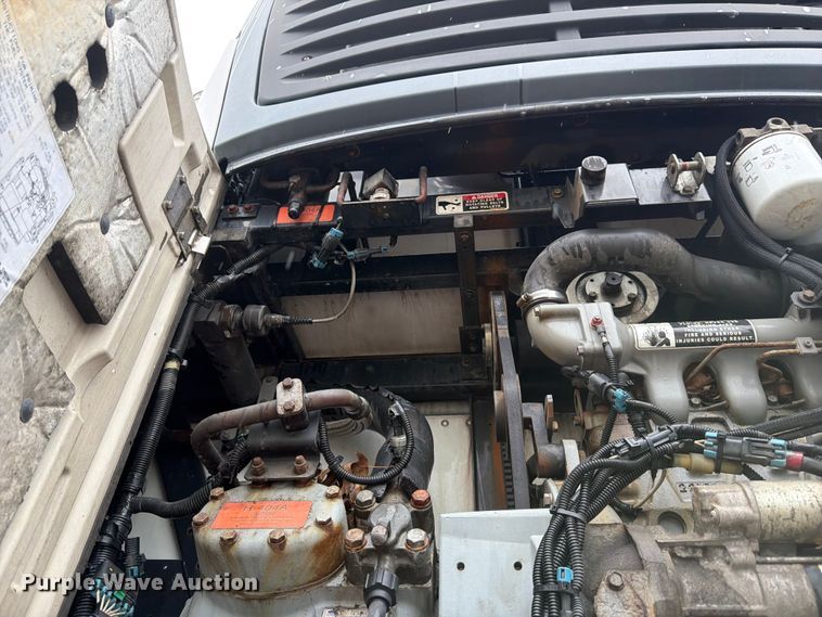image for item EW2075 2011 CIMC 531SRB05 refrigerated van trailer