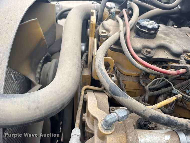 image for item FB7449 2005 Freightliner Business Class M2 refuse truck