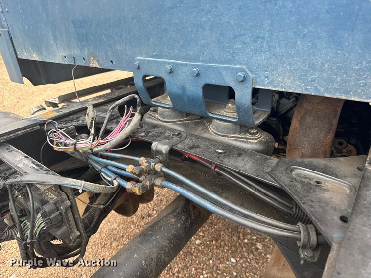 image for item FB7450 2005 Freightliner M2 truck cab and chassis