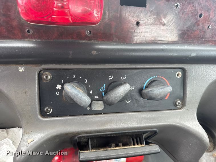 image for item FB7450 2005 Freightliner M2 truck cab and chassis