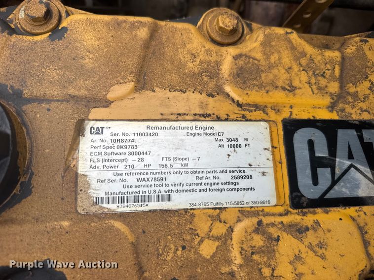 image for item FB7450 2005 Freightliner M2 truck cab and chassis
