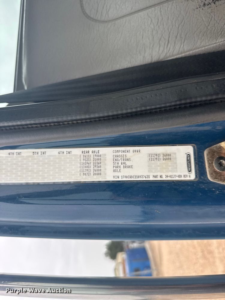 image for item FB7450 2005 Freightliner M2 truck cab and chassis