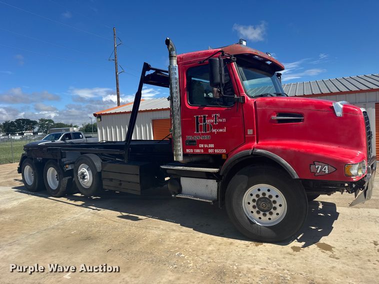 image for item FB7451 2006 Volvo  VHD roll-off container truck