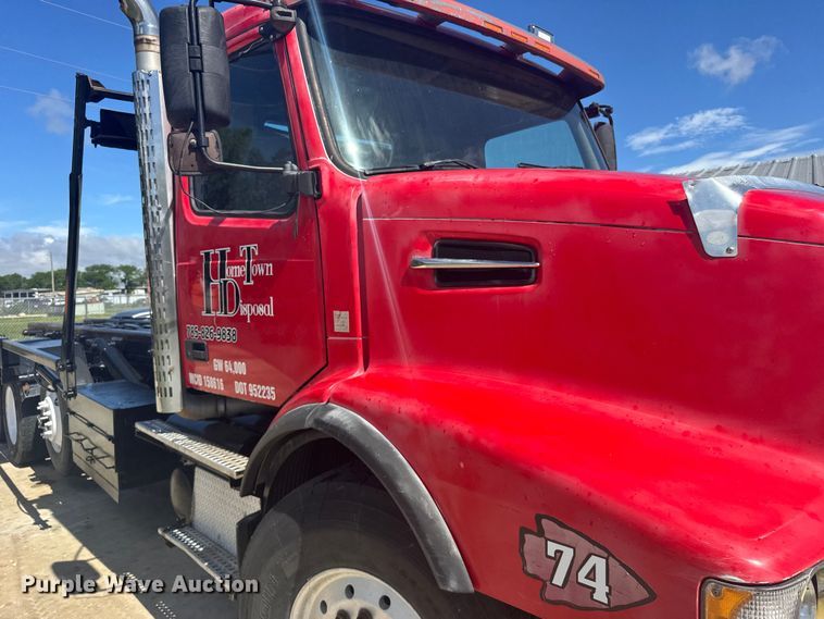 image for item FB7451 2006 Volvo  VHD roll-off container truck