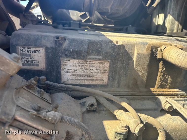 image for item FB7451 2006 Volvo  VHD roll-off container truck