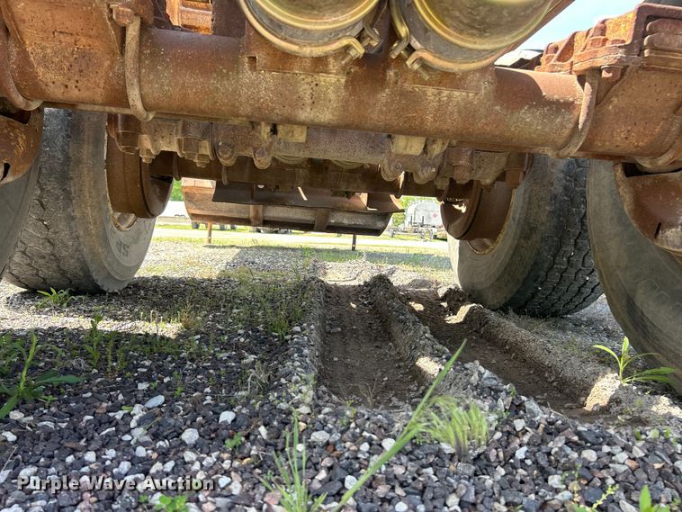 image for item FC2530 1992 Load King 1827-X bottom dump trailer