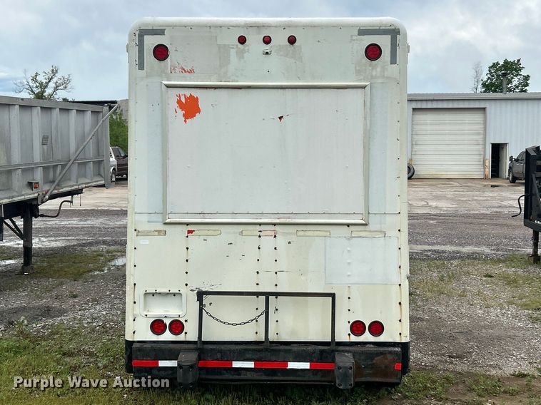 image for item FC2561 1999 Hackney & Sons, Inc. delivery trailer