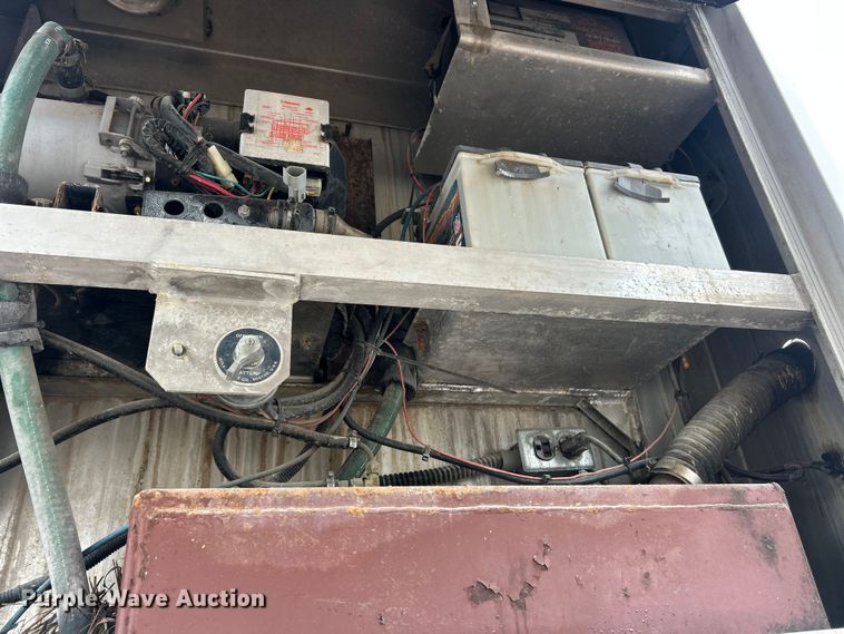 image for item FC2561 1999 Hackney & Sons, Inc. delivery trailer