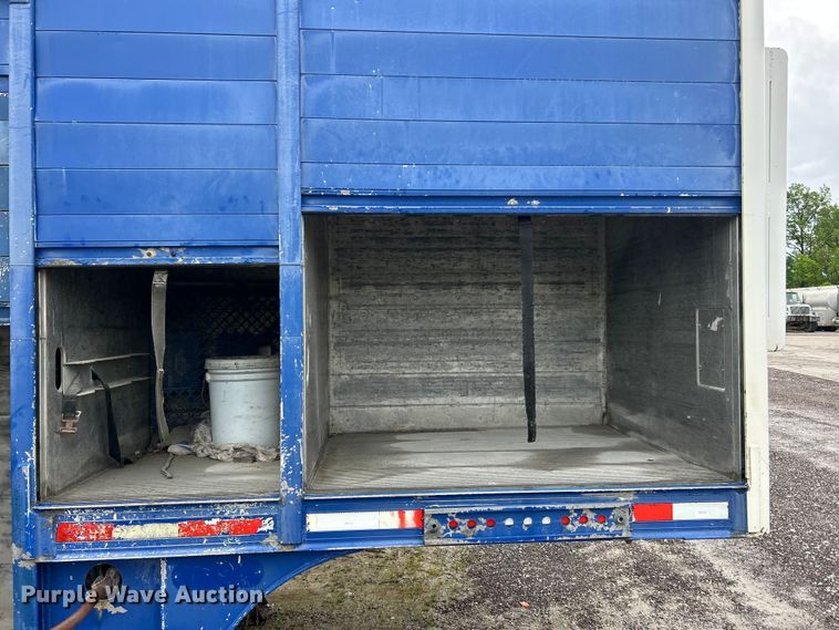 image for item FC2561 1999 Hackney & Sons, Inc. delivery trailer