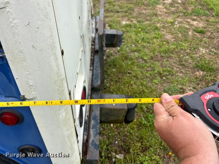 image for item FC2561 1999 Hackney & Sons, Inc. delivery trailer