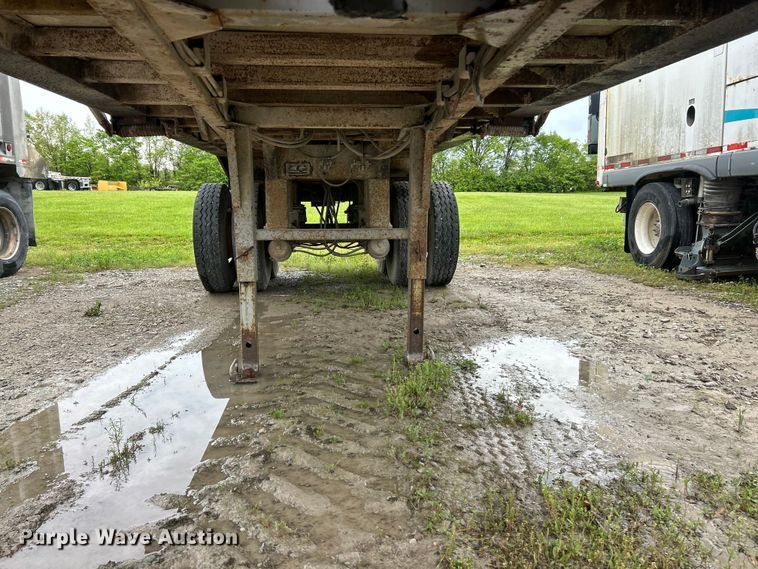 image for item FC2563 2005 Hilbilt 2426FLXPA end dump trailer
