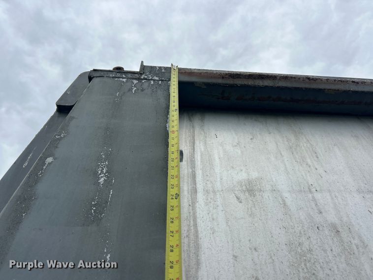 image for item FC2563 2005 Hilbilt 2426FLXPA end dump trailer