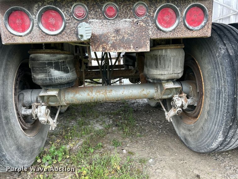 image for item FC2563 2005 Hilbilt 2426FLXPA end dump trailer
