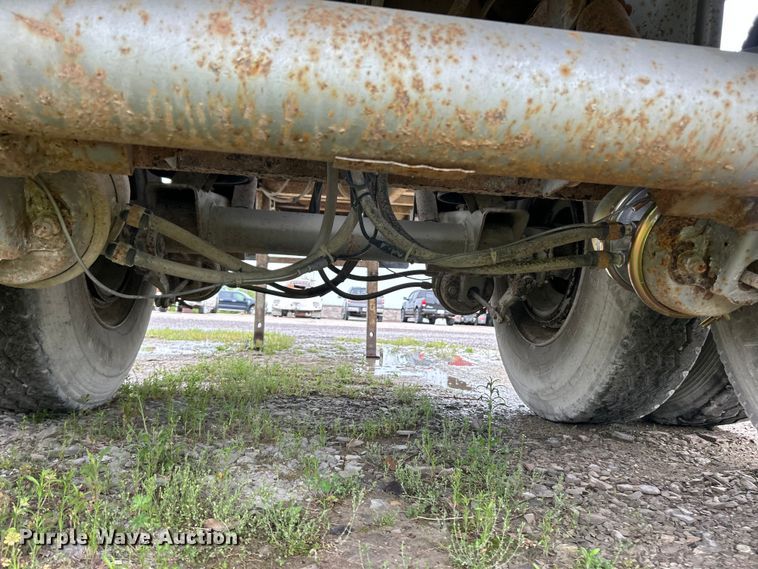 image for item FC2563 2005 Hilbilt 2426FLXPA end dump trailer