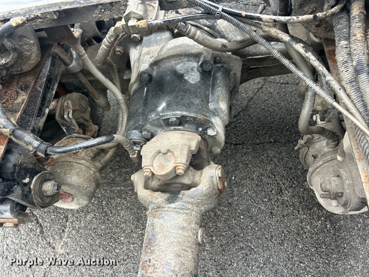 image for item FC2570 2001 Peterbilt 379 semi truck