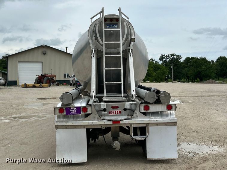 image for item FC2659 2008 Heil pneumatic dry bulk trailer