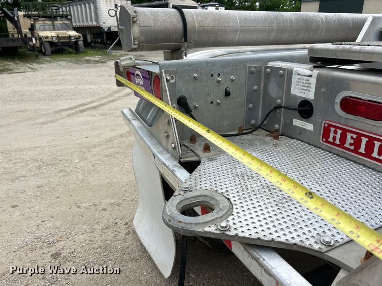 image for item FC2659 2008 Heil pneumatic dry bulk trailer