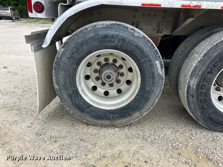 image for item FC2659 2008 Heil pneumatic dry bulk trailer