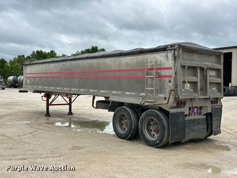 image for item FC2660 2004 Travis T/90 end dump trailer