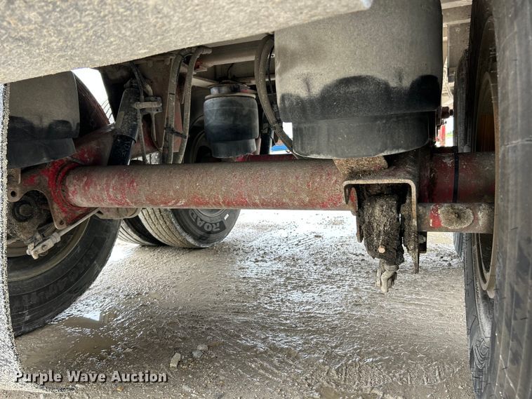 image for item FC2660 2004 Travis T/90 end dump trailer