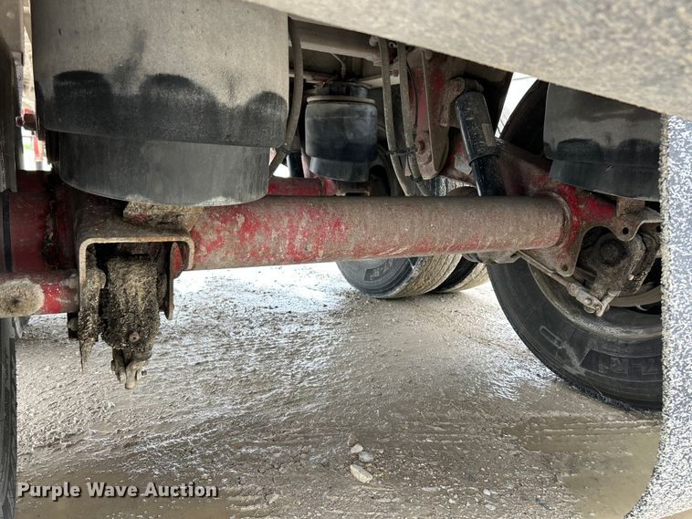 image for item FC2660 2004 Travis T/90 end dump trailer