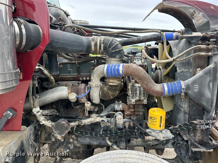 image for item FC2661 2014 Western Star 4900 semi truck