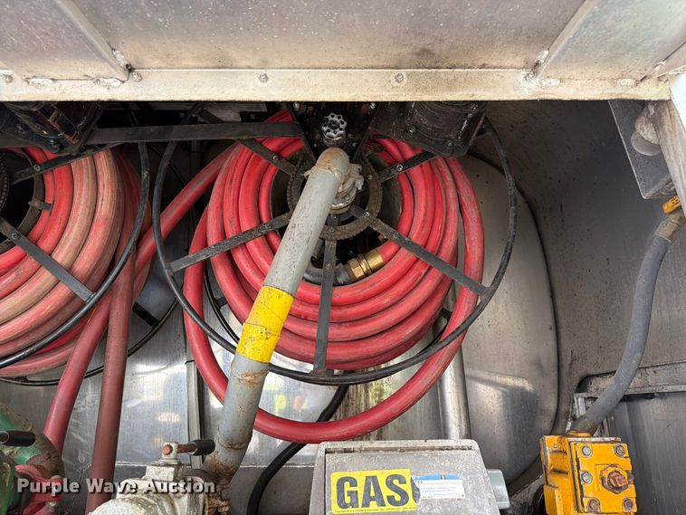 image for item FC3100 2006 International 7500 fuel truck
