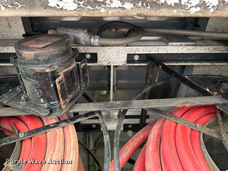 image for item FC3100 2006 International 7500 fuel truck