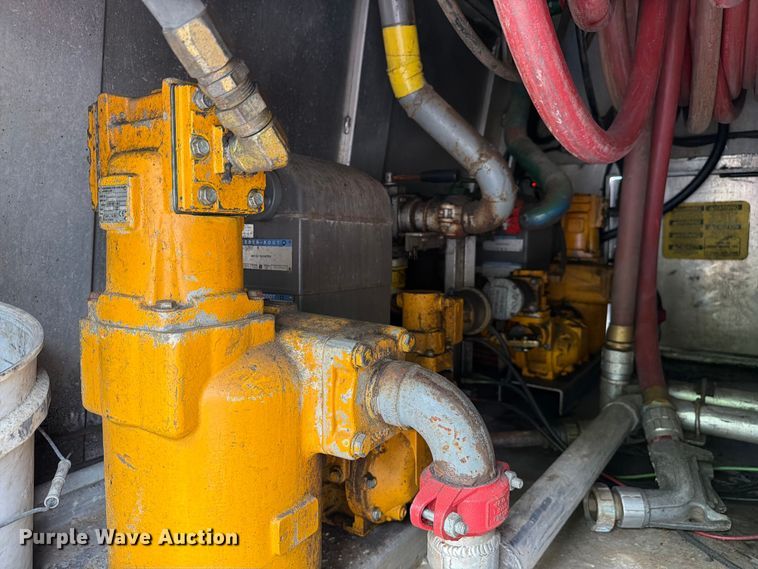 image for item FC3100 2006 International 7500 fuel truck