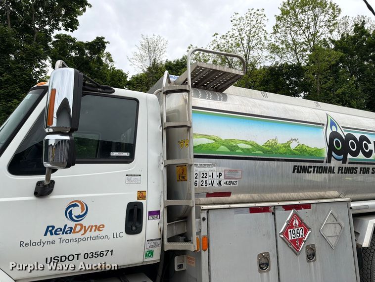 image for item FC3100 2006 International 7500 fuel truck