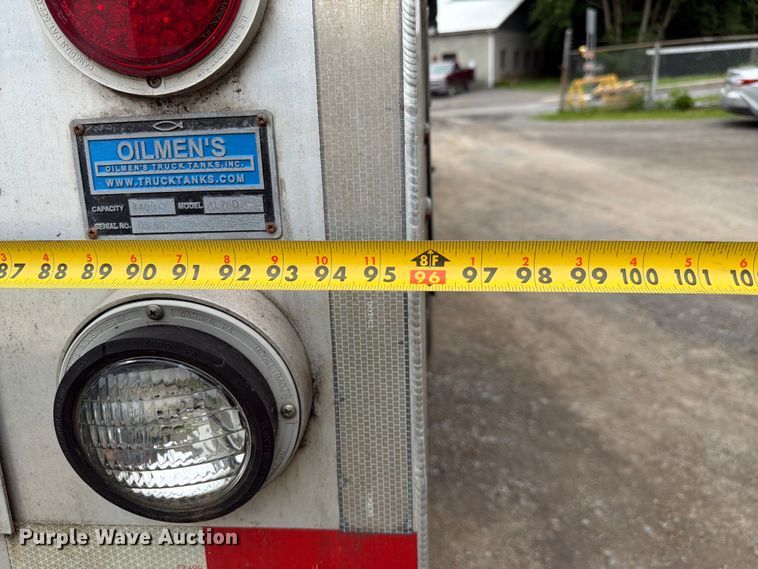 image for item FC3100 2006 International 7500 fuel truck