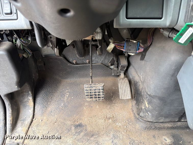 image for item FC3100 2006 International 7500 fuel truck