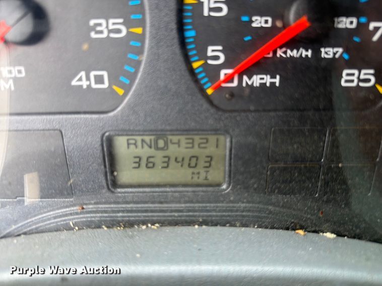 image for item FC3100 2006 International 7500 fuel truck