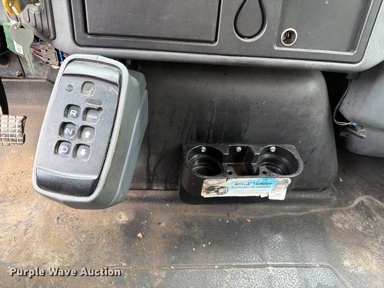 image for item FC3100 2006 International 7500 fuel truck