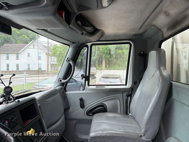 image for item FC3100 2006 International 7500 fuel truck