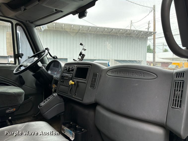 image for item FC3100 2006 International 7500 fuel truck